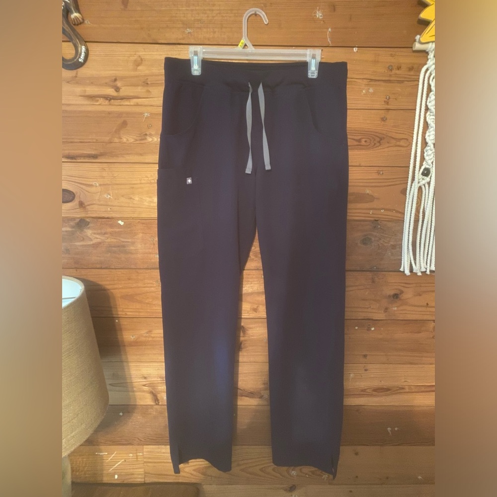 COPY - Figs Tall Kade Cargo Scrub Pants Navy
